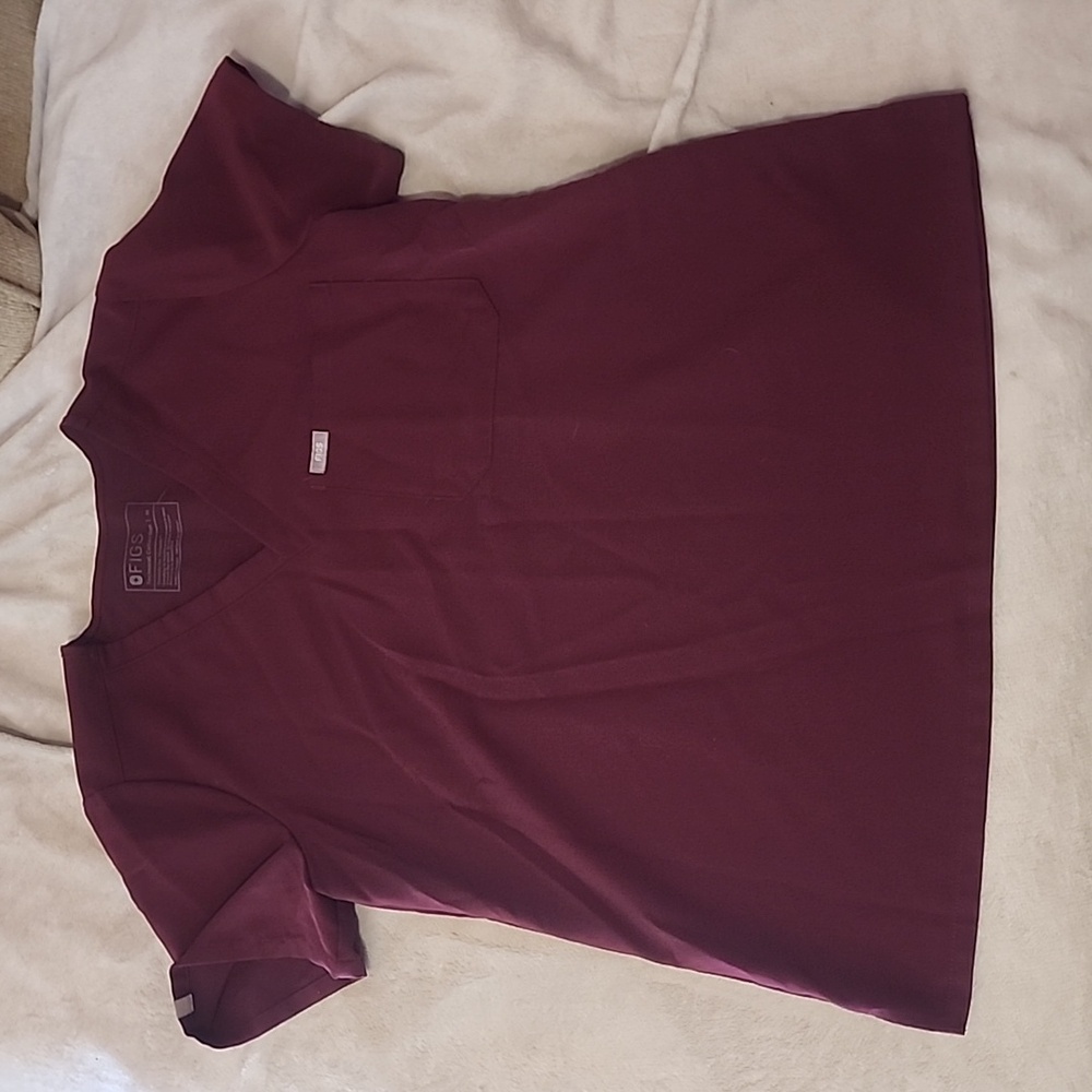 Figs medium maroon scrubs top